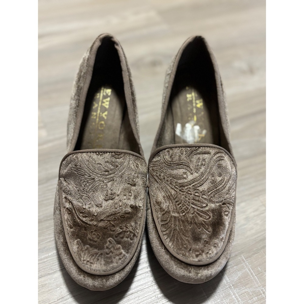 New York Transit Taupe Velvet Paisley Embroidered Block Heel Loafer Pumps 7.5M